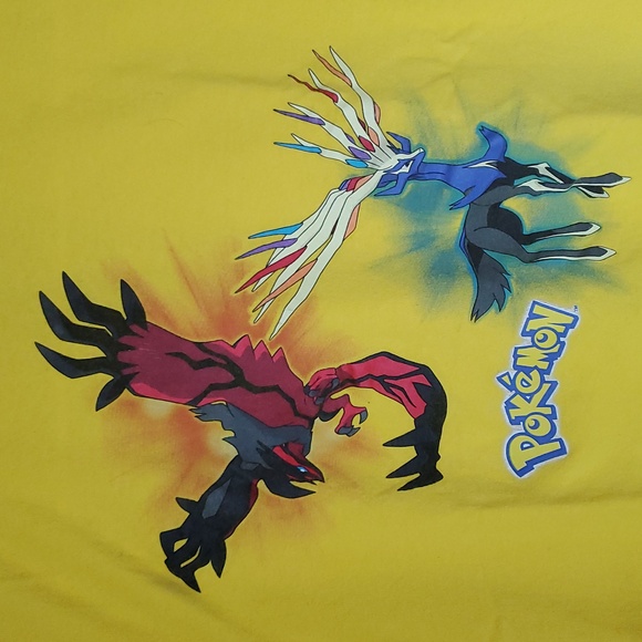 Pokémon yellow T-shirt - Picture 2 of 4